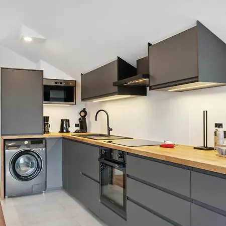 1 Bedroom Lovely In