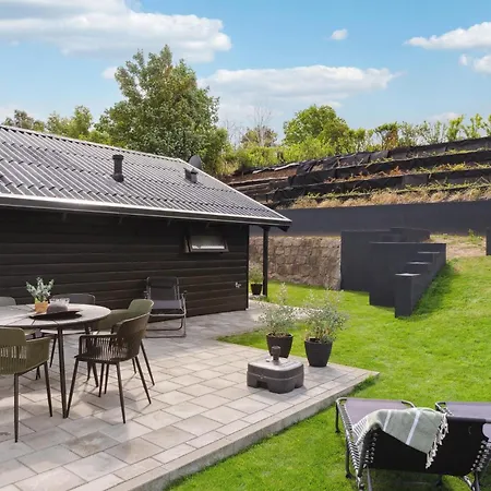 Nyaraló 1 Bedroom Lovely In *